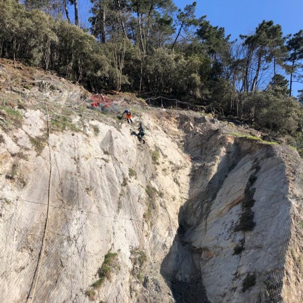 Installazione rete anti Frana Paramassi Toscana (7)